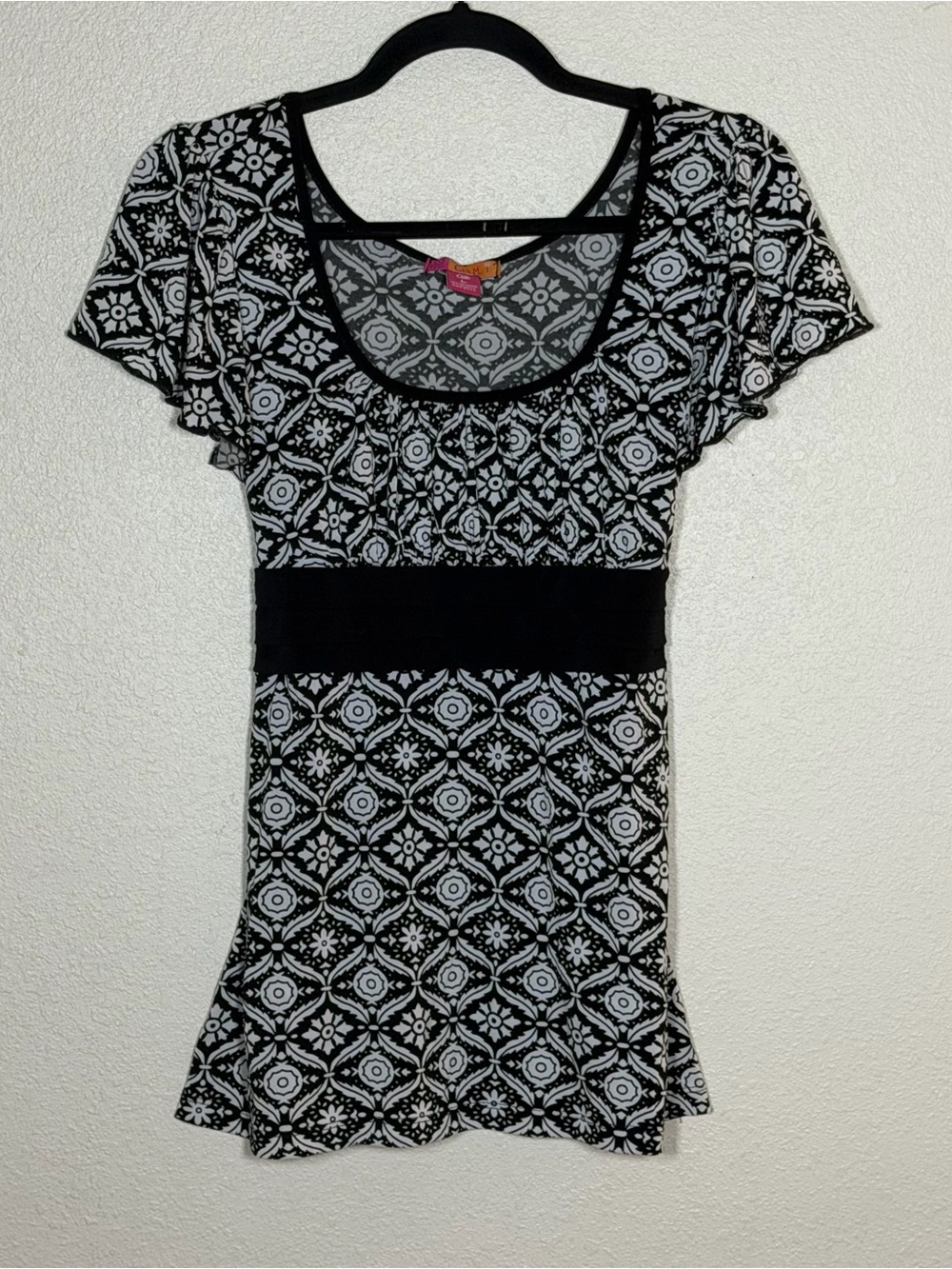 Women’s L Y2K Black White Geometric Scoop Neck Short Sleeve Babydoll Tie Top